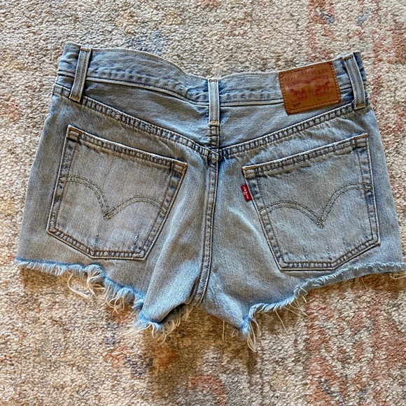 Levi’s 501 button fly shorts - Picture 4 of 5